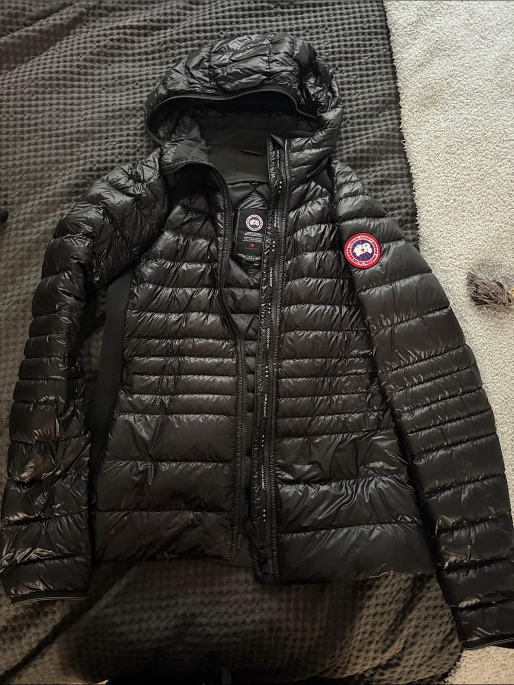 Canada Goose Black women’s hybridge hooded jacket